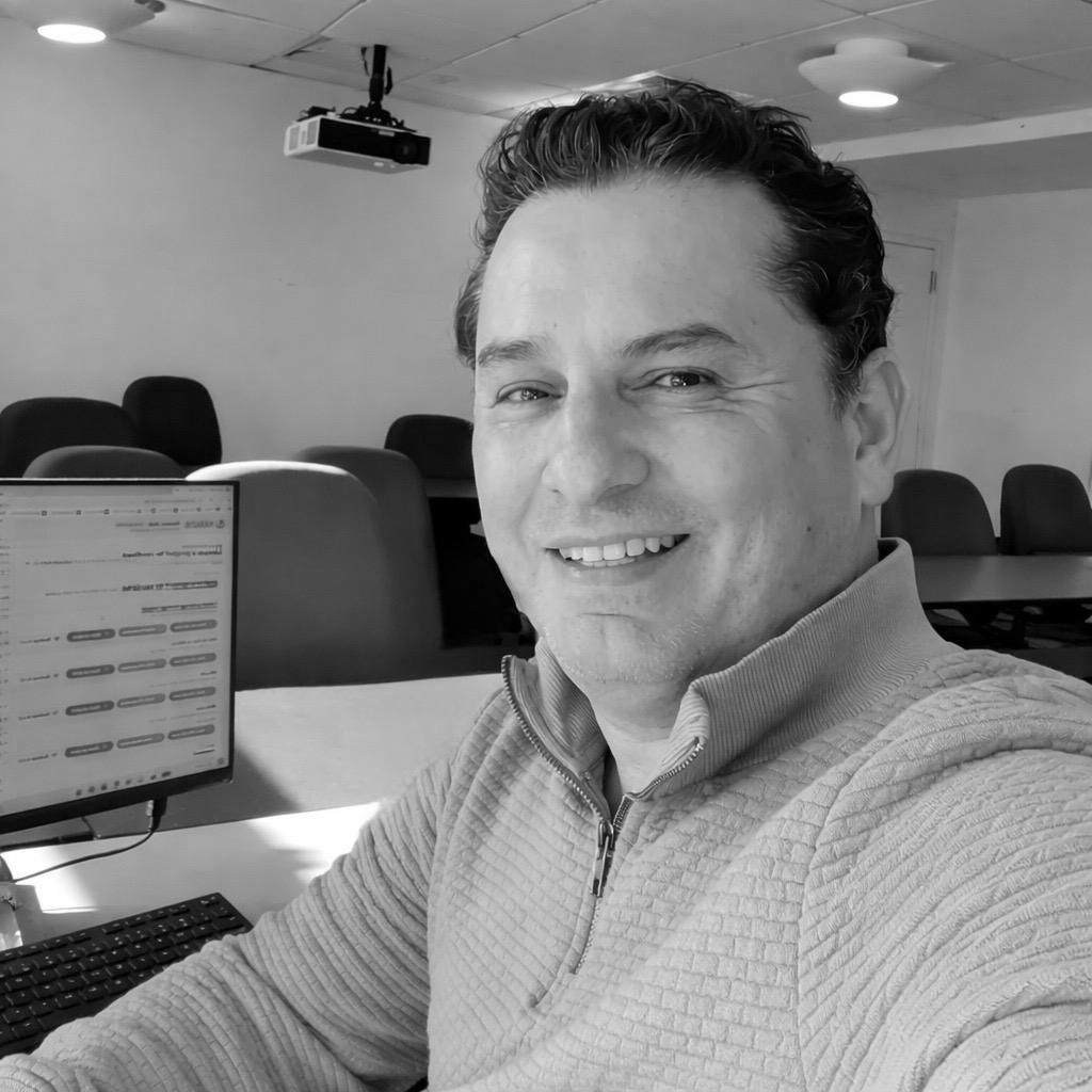 Luis Torres